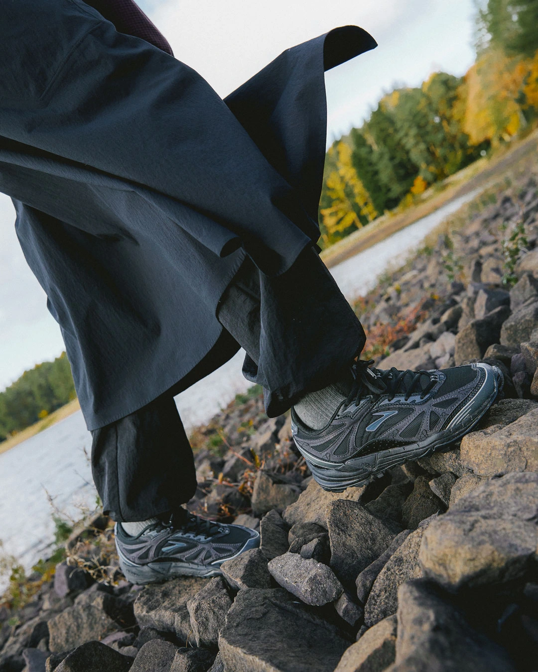 Unshakeable Style: Brooks Cascadia 1 and 19 GTX | SEVENSTORE